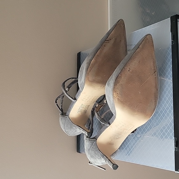 White House Black Market Heels - Picture 4 of 5